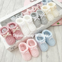 Load image into Gallery viewer, Baby Knitted Spanish Booties Size 0-3mth