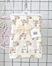 Load image into Gallery viewer, Personalised Baby Blanket Supersoft Giraffe Design