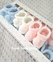 Load image into Gallery viewer, Baby Knitted Spanish Pom Pom Booties Size 0-3mth